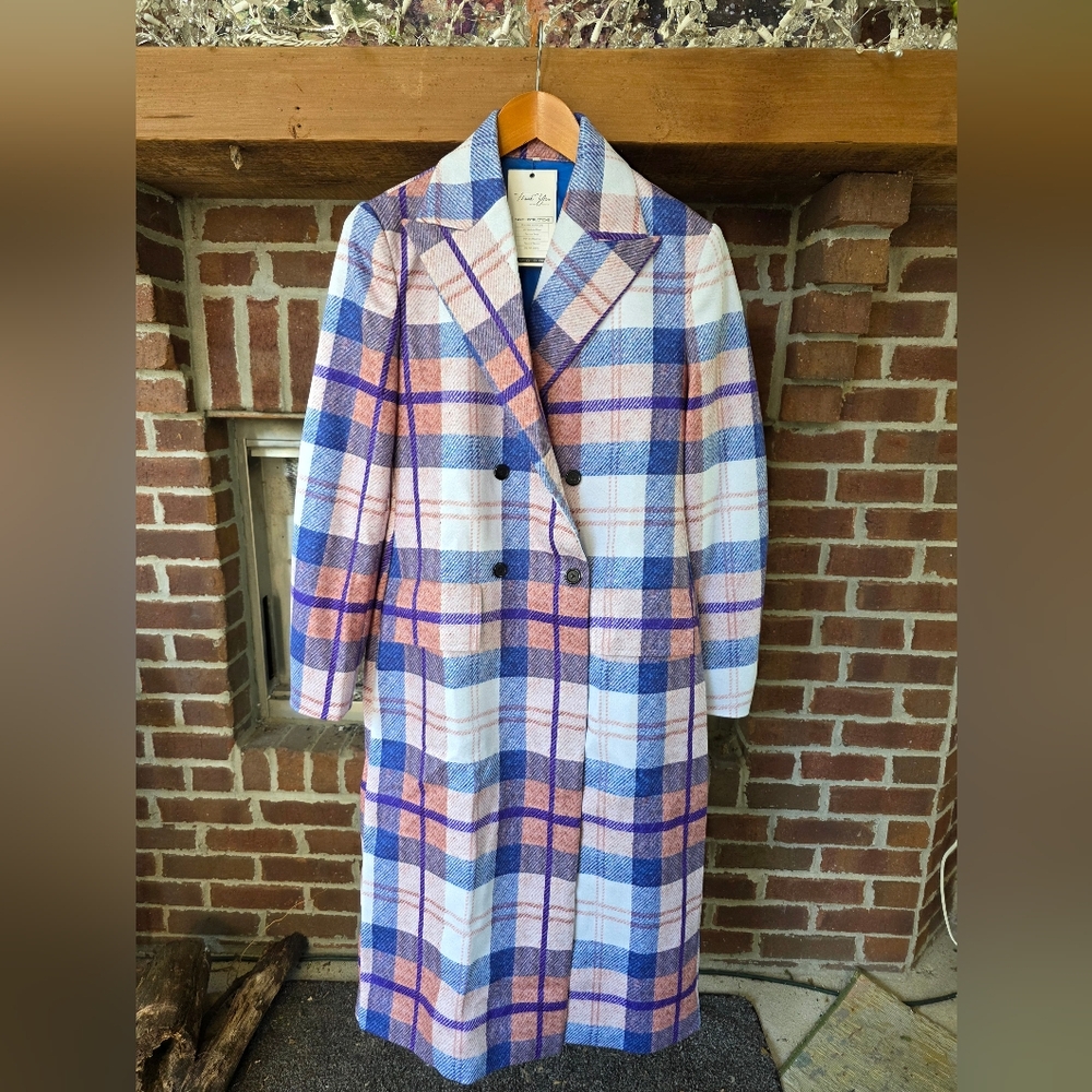 Carrie Bradshaw,  "And Just Like That" Season 2 Coat